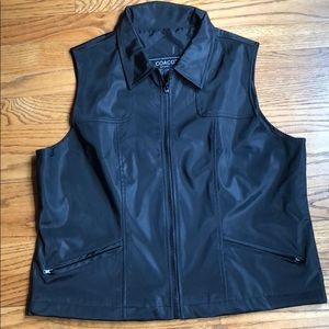 Coaco sport black zipper vest M